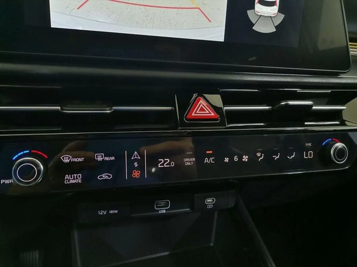 Kia Niro nuova a Salerno (13)
