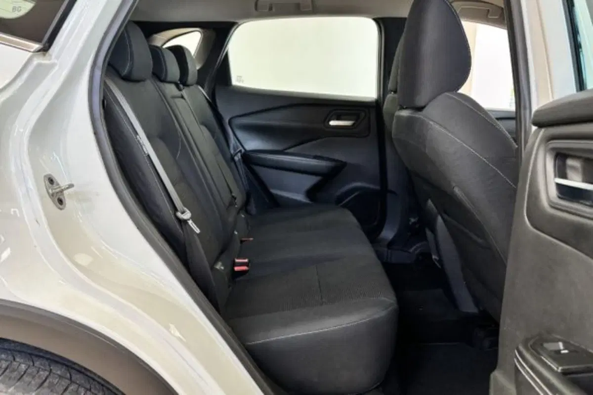 Nissan Qashqai usata a Latina (10)