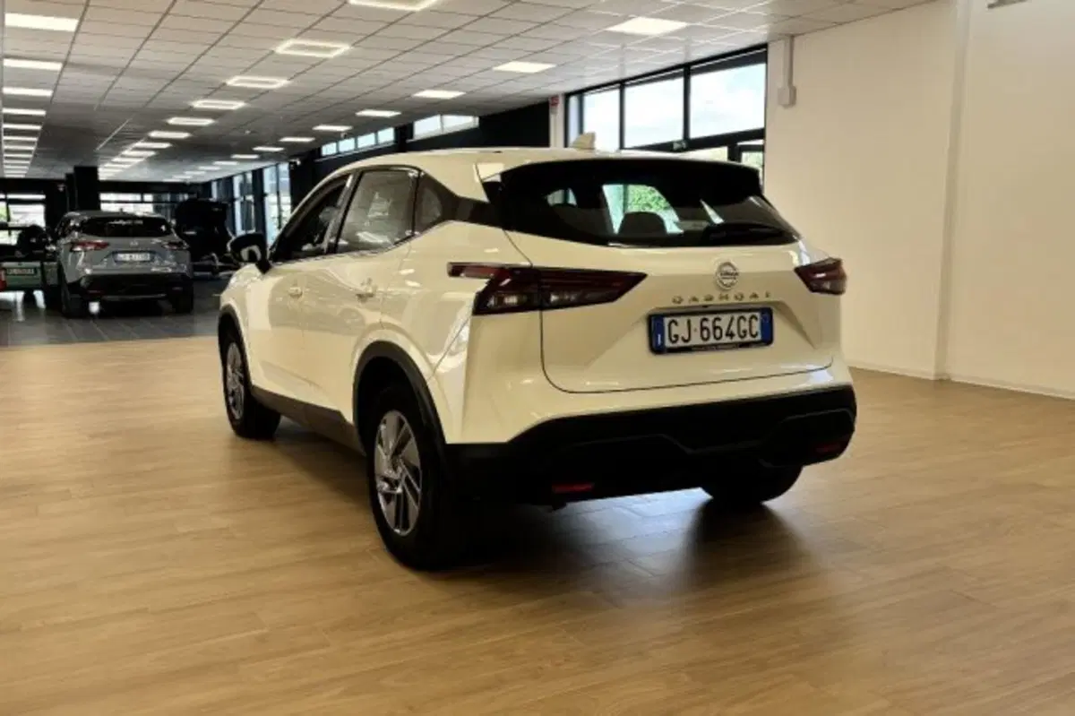 Nissan Qashqai usata a Latina (5)