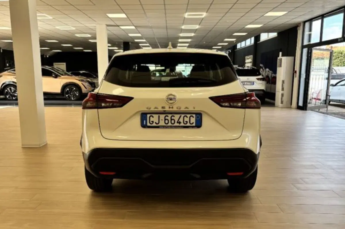 Nissan Qashqai usata a Latina (6)