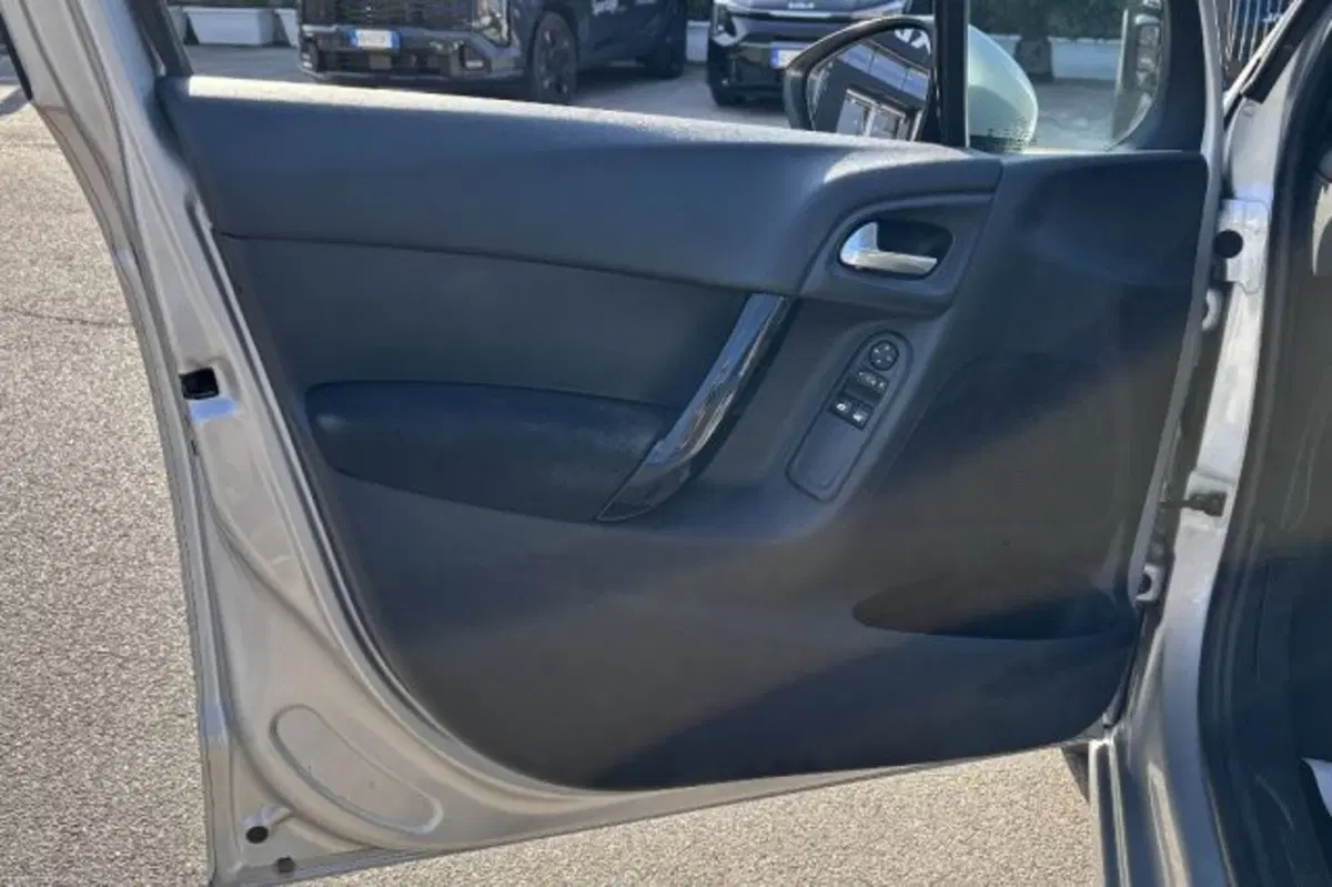 Citroen C3 usata a Latina (12)