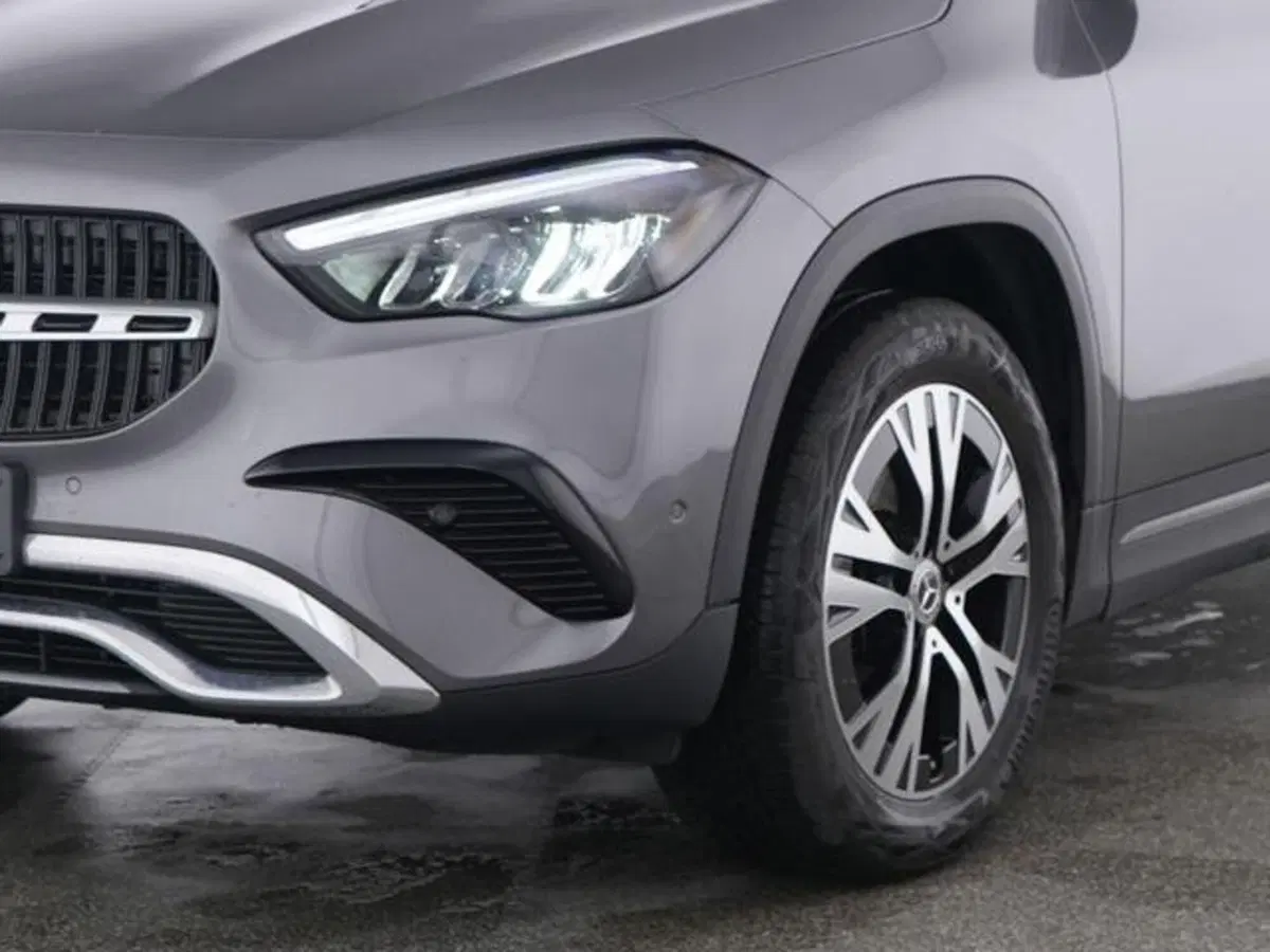 Mercedes-Benz GLA SUV usata a Milano (2)