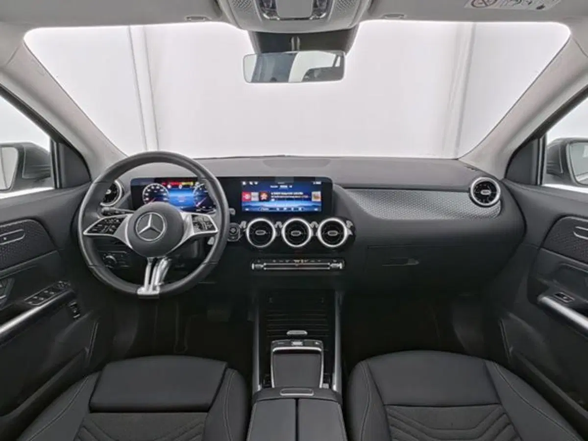 Mercedes-Benz GLA SUV usata a Milano (7)