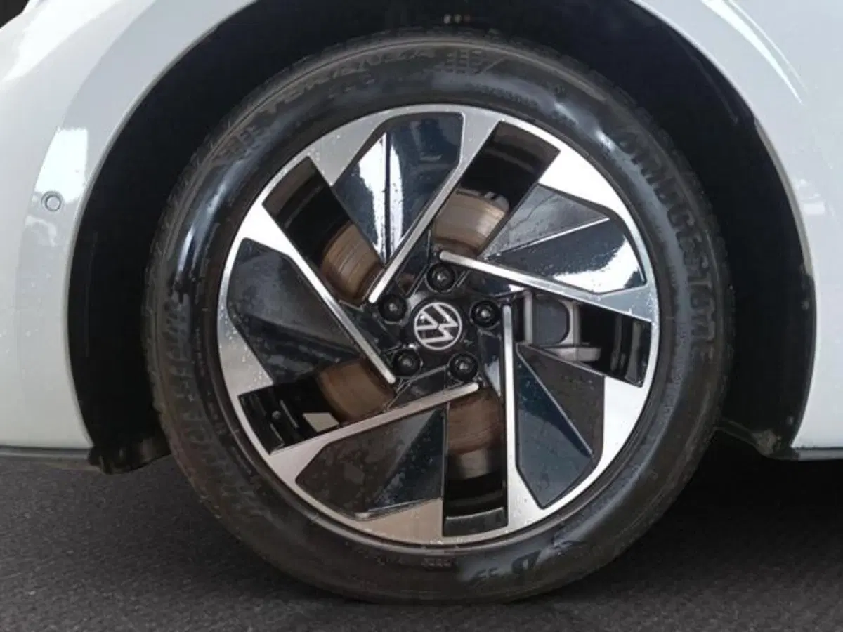 Volkswagen ID.3 usata a Milano (18)