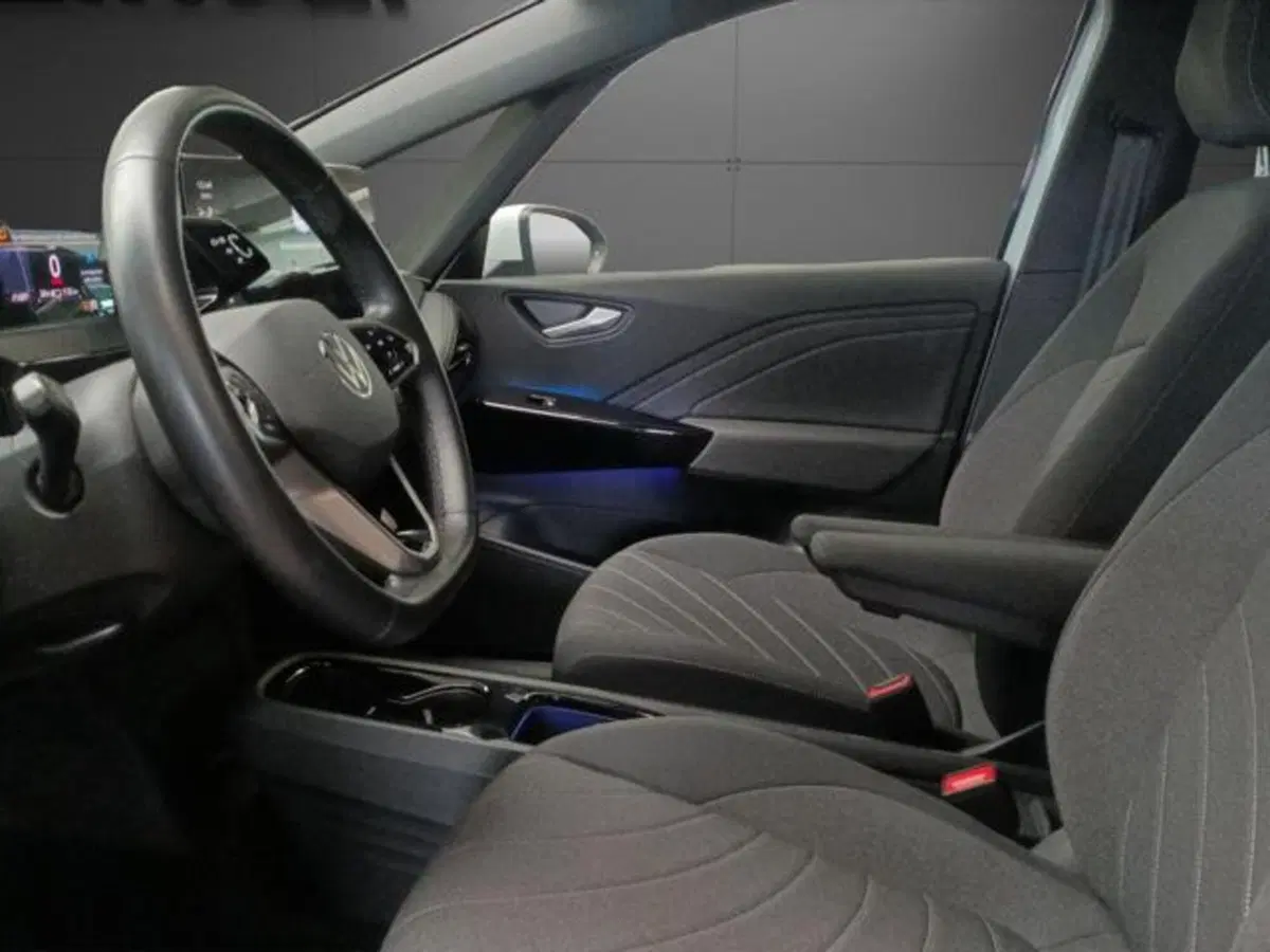Volkswagen ID.3 usata a Milano (9)