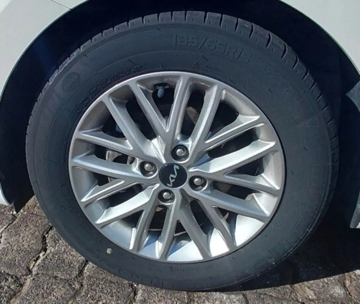 Kia Rio usata a Cosenza (13)