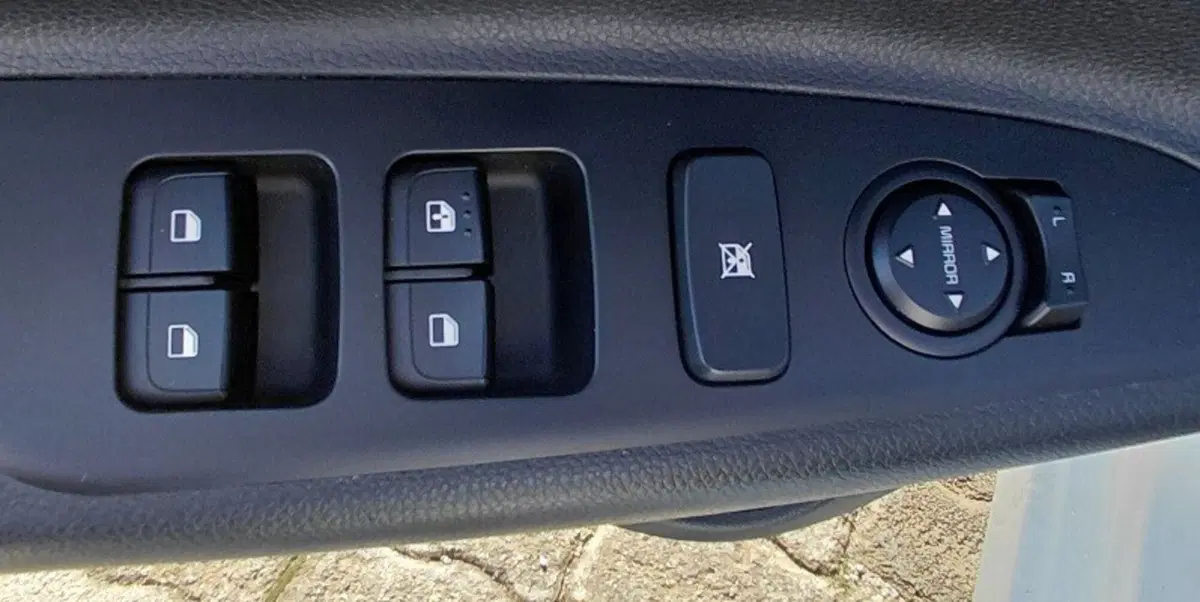 Kia Rio usata a Cosenza (15)