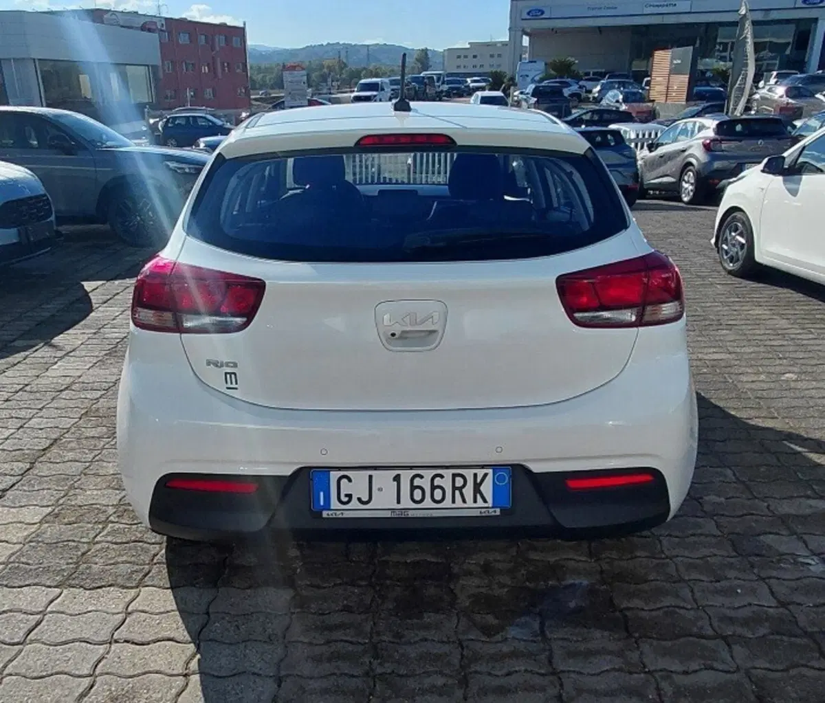 Kia Rio usata a Cosenza (6)