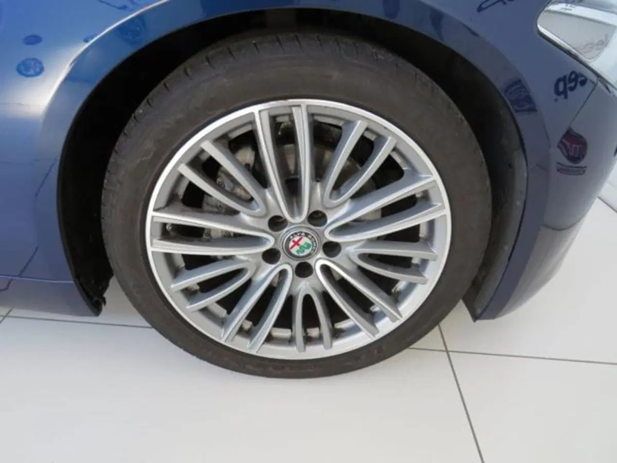 Alfa Romeo Giulia usata a Lodi (15)