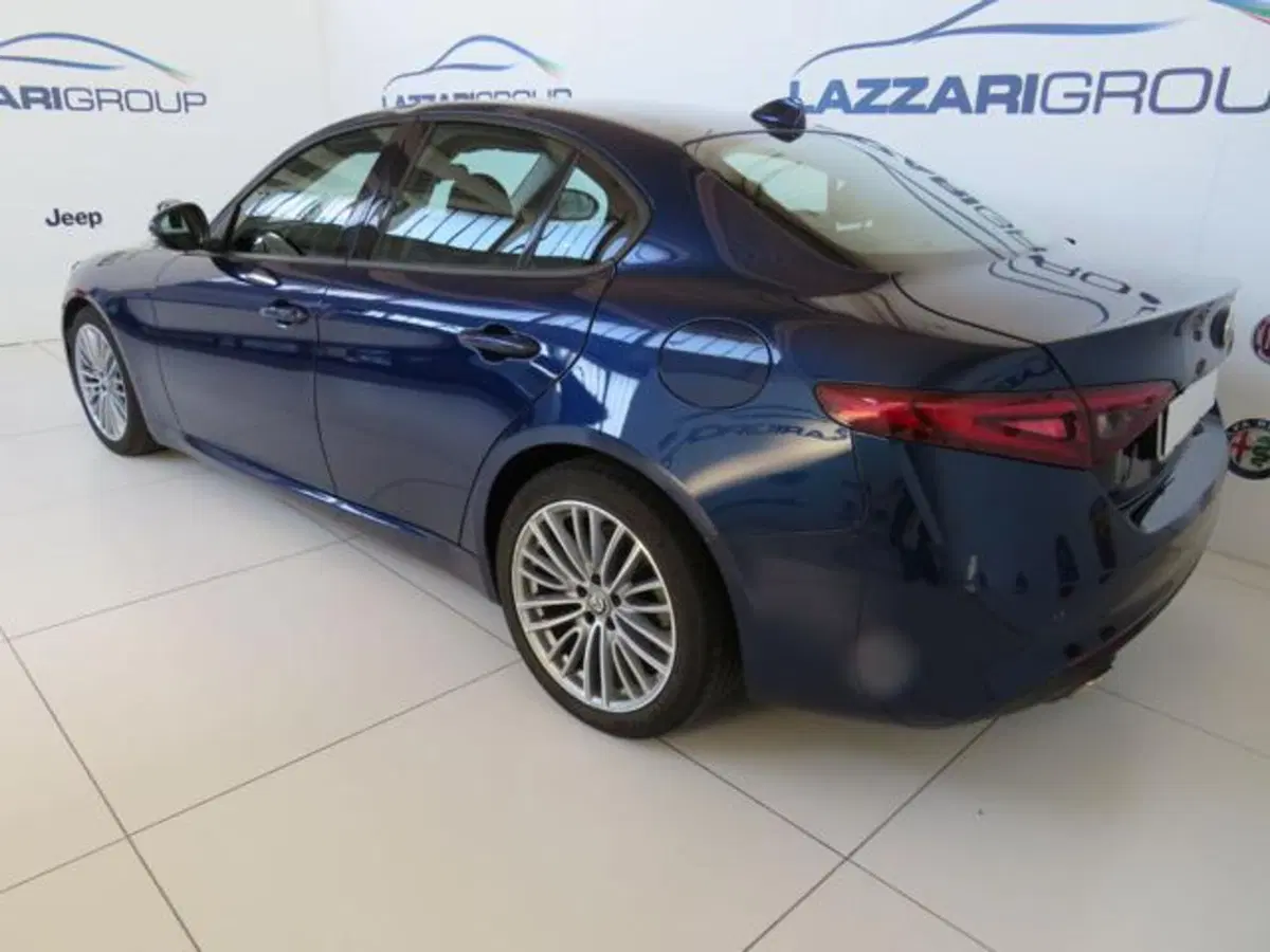 Alfa Romeo Giulia usata a Lodi (4)