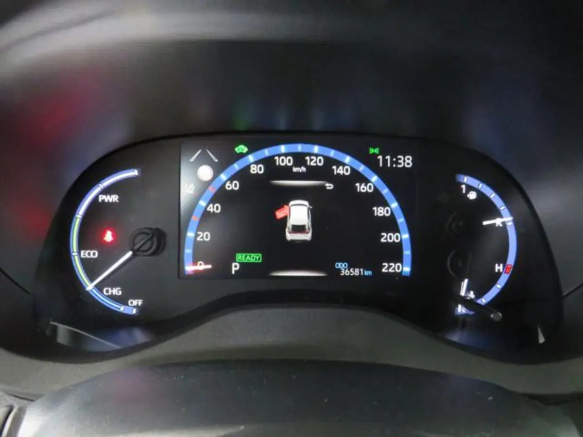 Toyota Yaris Cross usata a Lodi (12)
