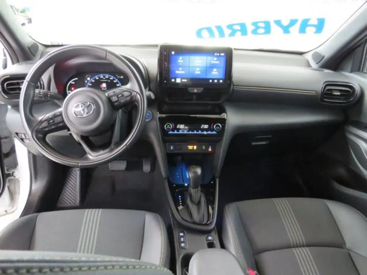 Toyota Yaris Cross usata a Lodi (13)