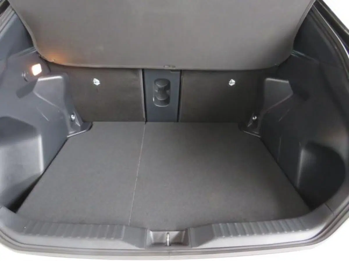 Toyota Yaris Cross usata a Lodi (9)