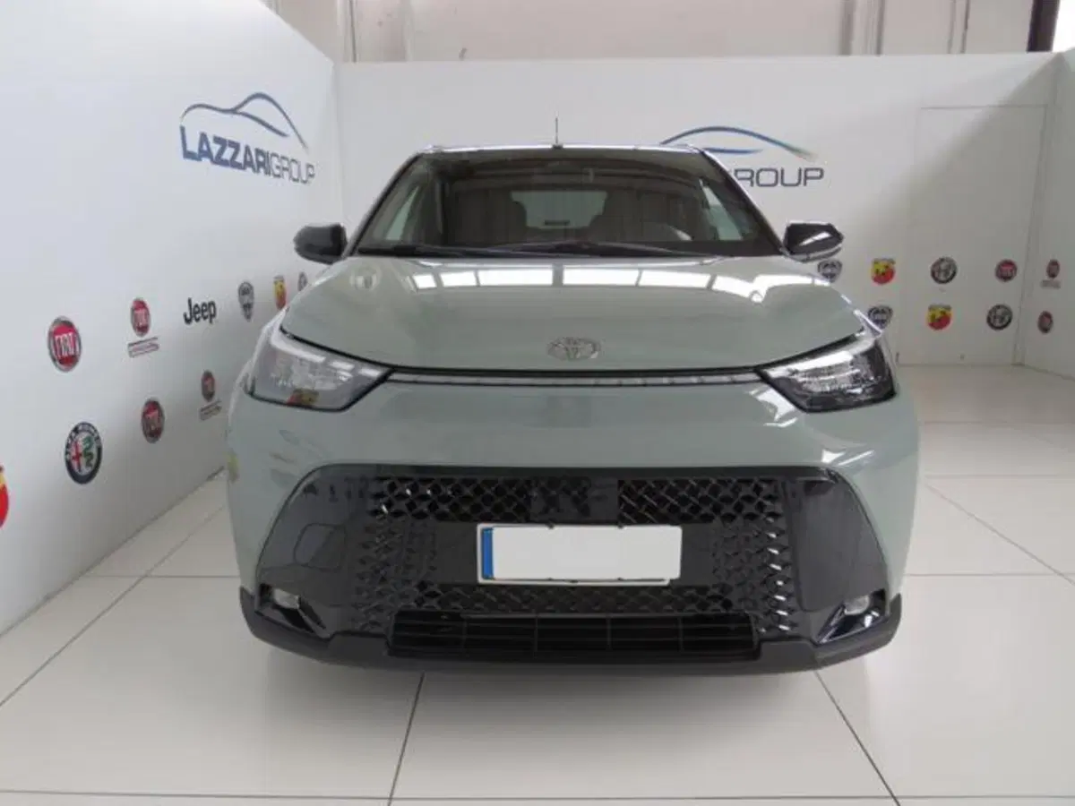 Toyota Aygo X usata a Lodi (2)