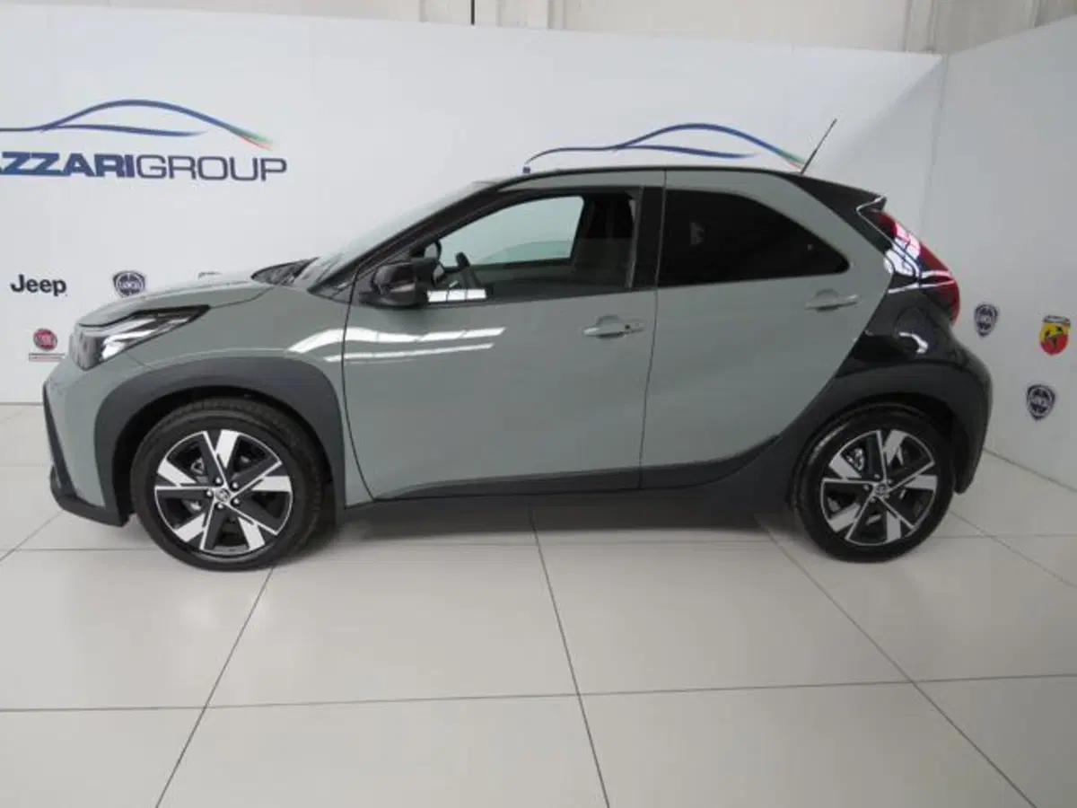 Toyota Aygo X usata a Lodi (3)