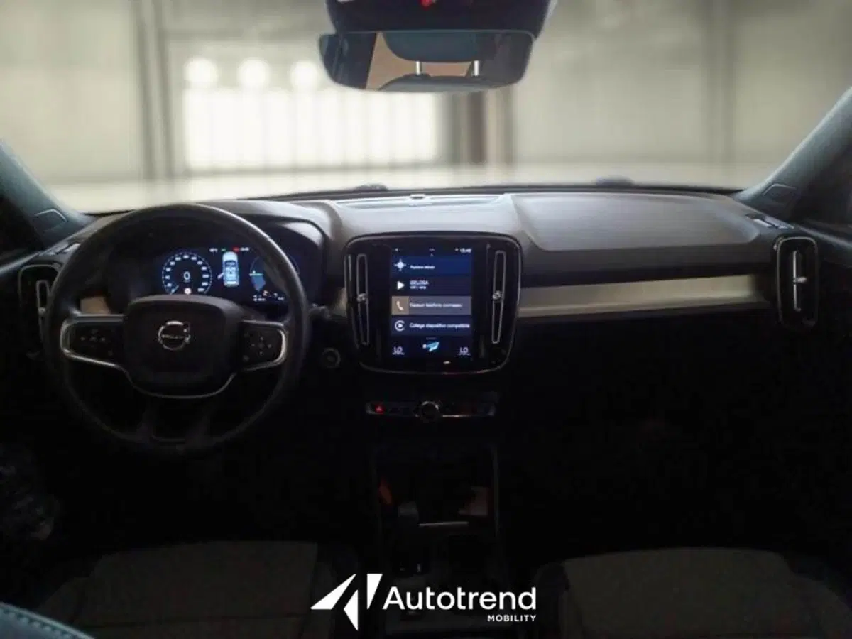 Volvo XC40 usata a Bari (19)