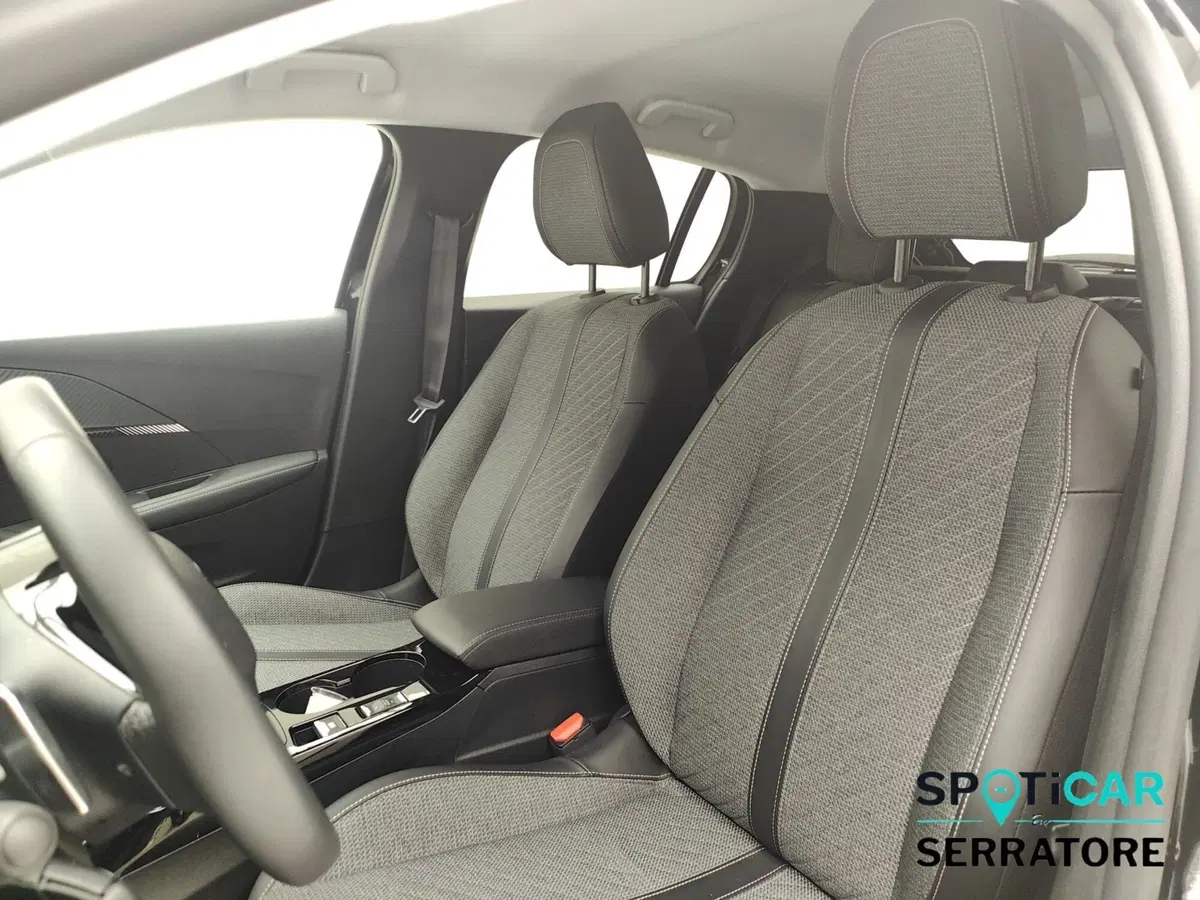 Peugeot 208 usata a Como (12)