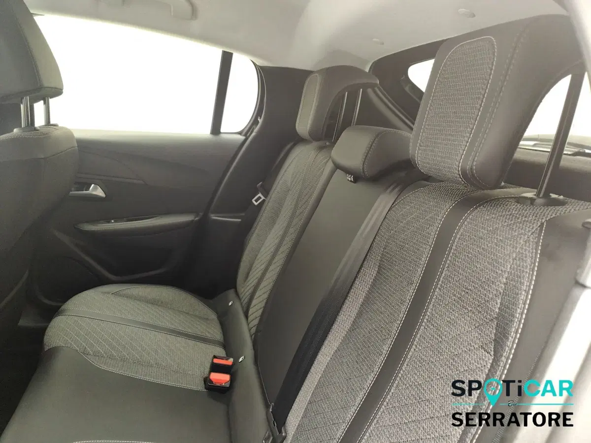 Peugeot 208 usata a Como (13)