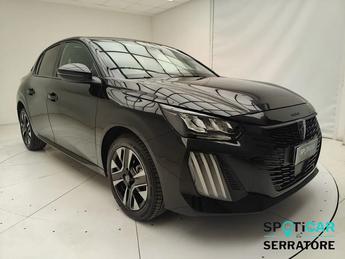 Peugeot 208 usata a Como (3)