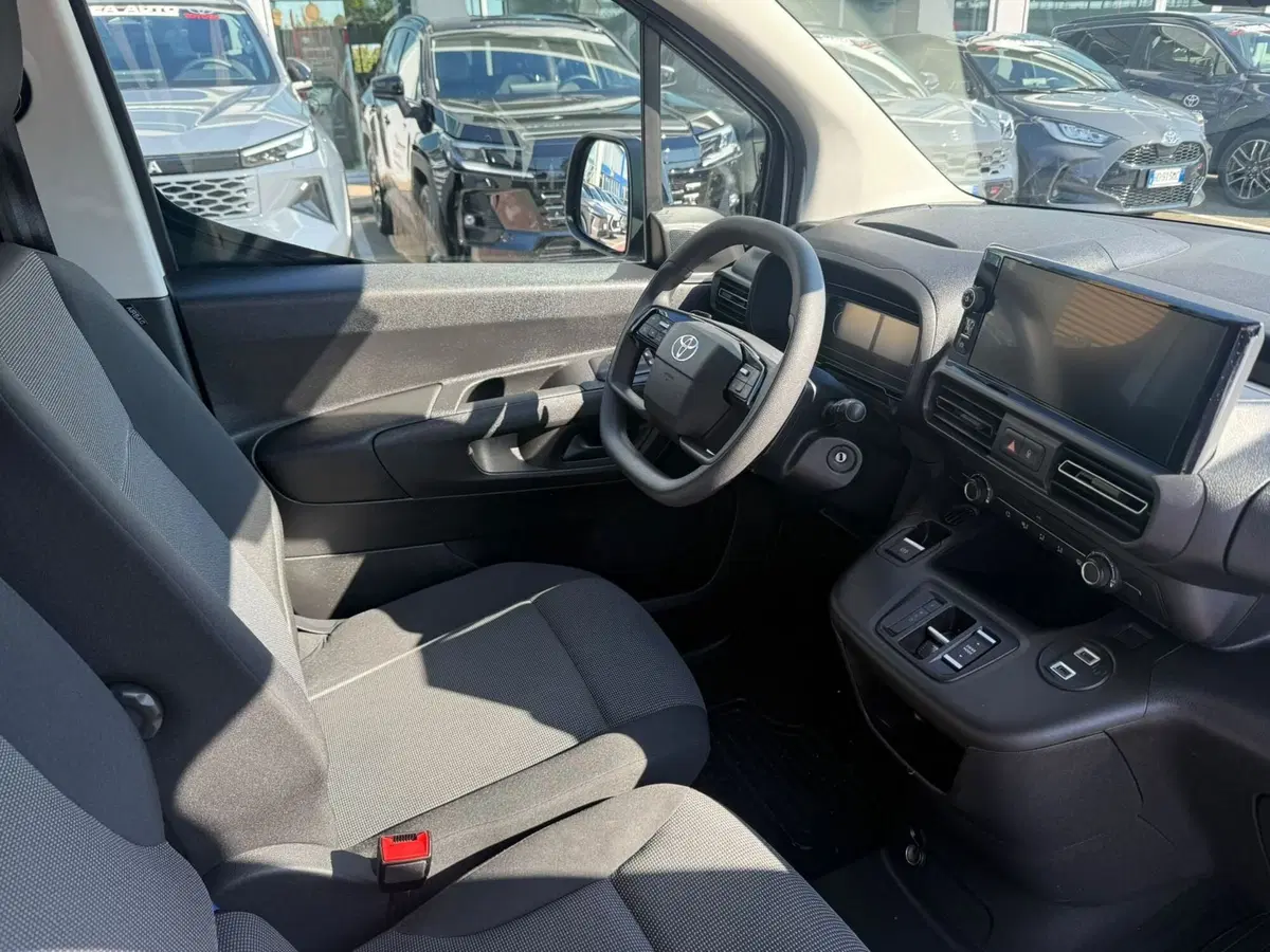 Toyota Proace City Electric usata a Piacenza (4)