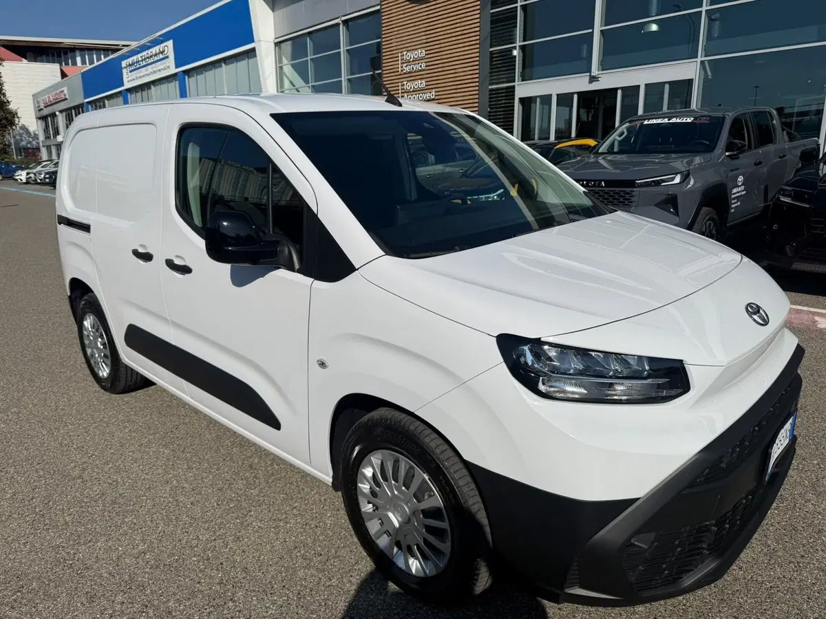 Toyota Proace City Electric usata a Piacenza (6)