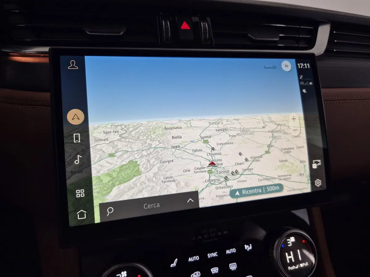 Jaguar F-Pace usata a Torino (11)