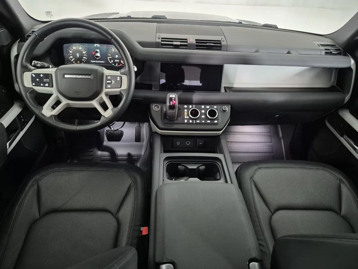 Land Rover Defender usata a Torino (4)