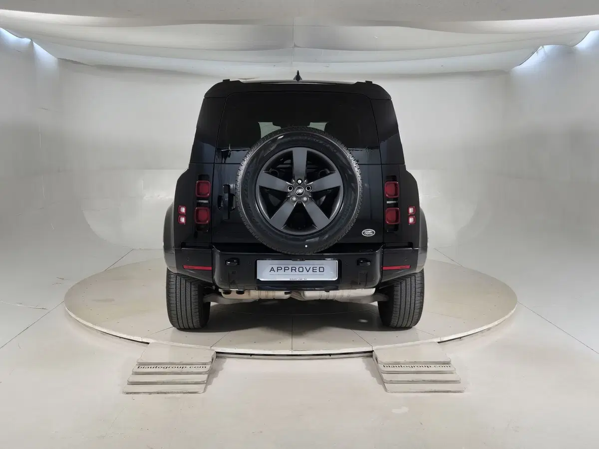 Land Rover Defender usata a Torino (7)