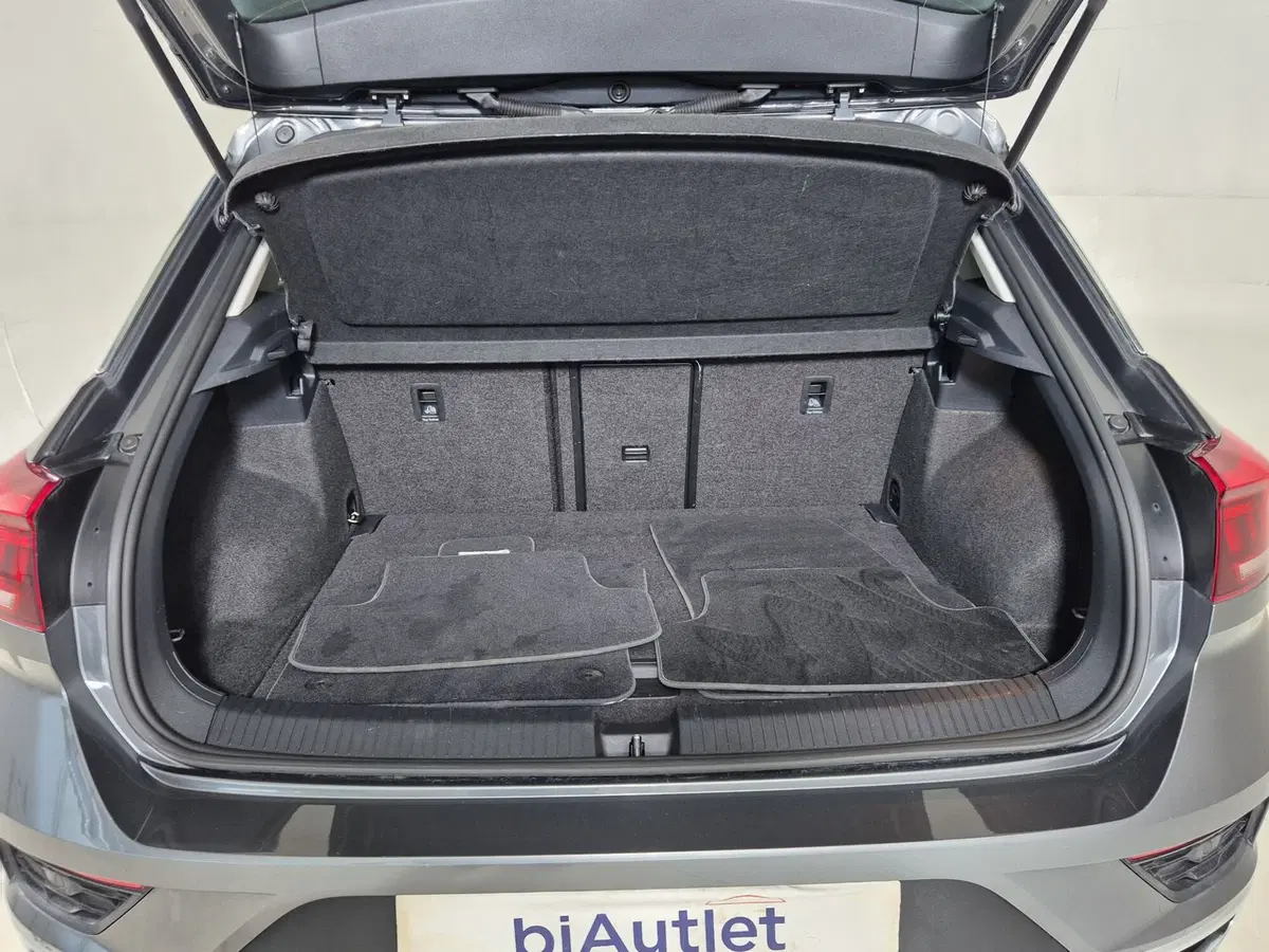 Volkswagen T-Roc usata a Torino (13)