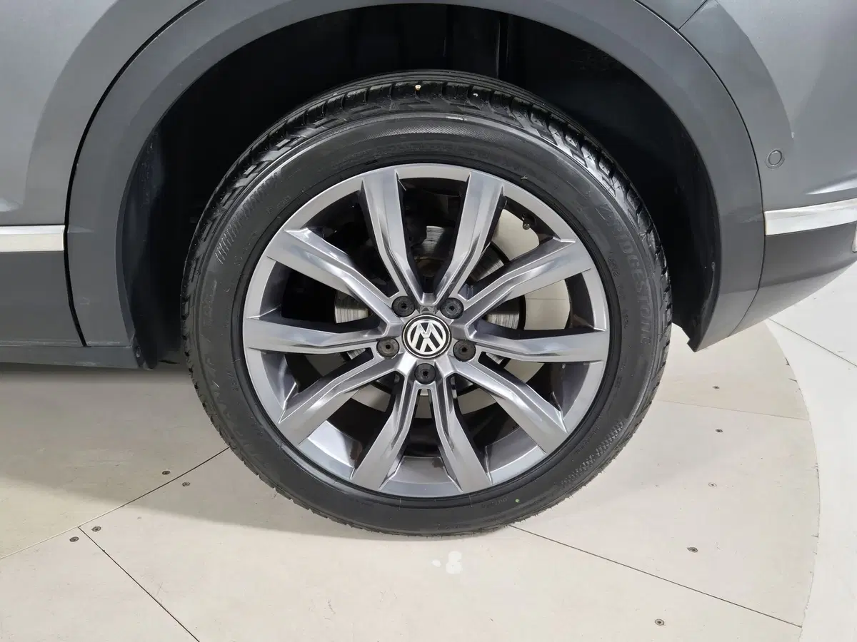Volkswagen T-Roc usata a Torino (14)