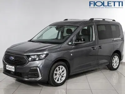 Ford Tourneo Connect 1.5 EcoBoost 114 CV Powershift Titanium del 2022 usata a Brescia