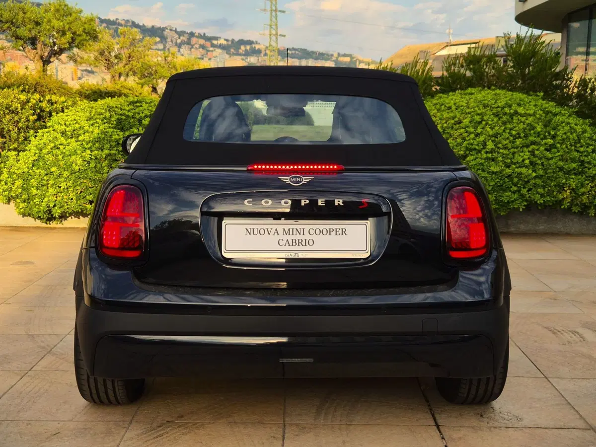MINI Mini Cabrio usata a Genova (19)