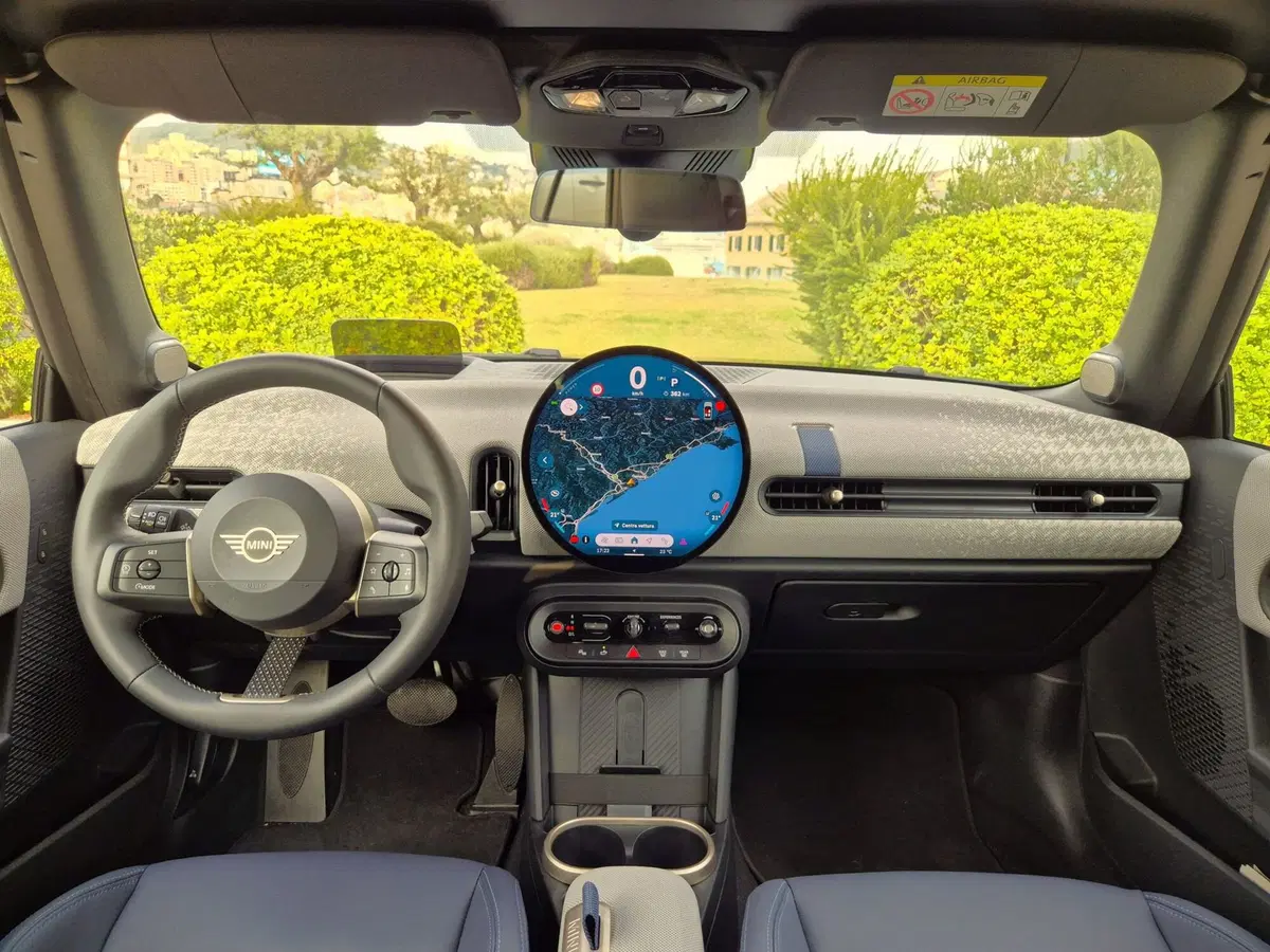 MINI Mini Cabrio usata a Genova (8)