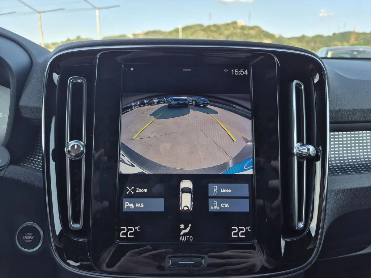 Volvo XC40 usata  (14)