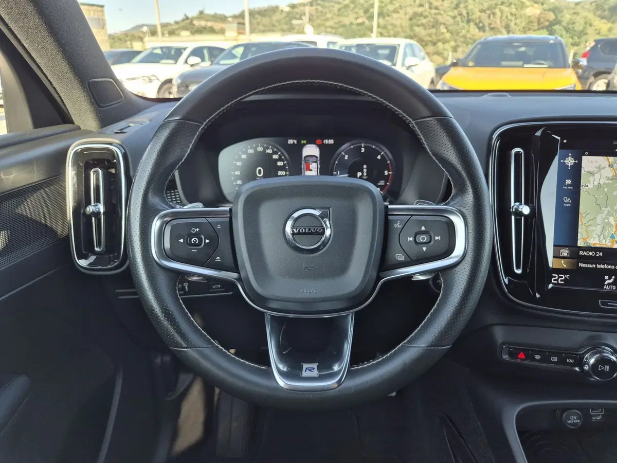 Volvo XC40 usata  (18)