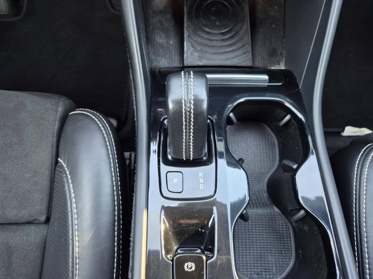 Volvo XC40 usata  (9)