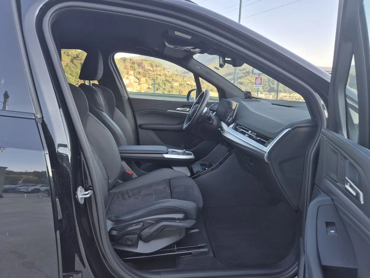 BMW Serie 2 Active Tourer usata  (9)