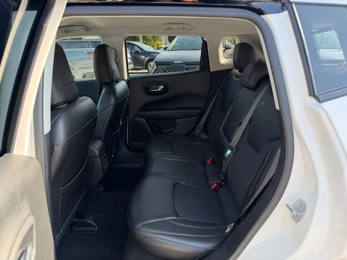 Jeep Compass usata a Belluno (13)