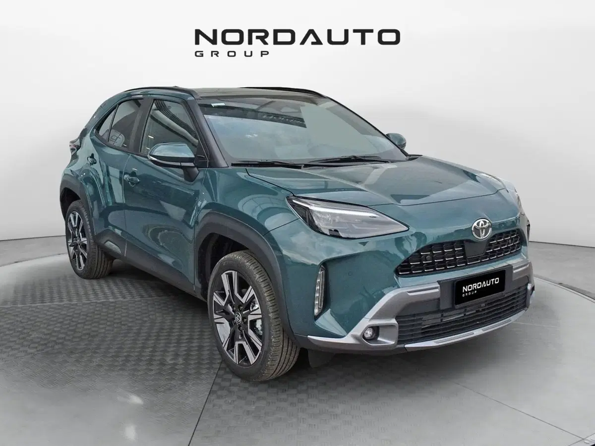 Toyota Yaris Cross nuova a Padova (3)