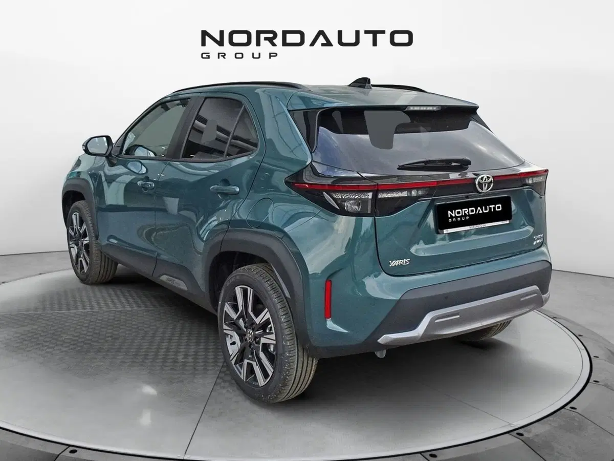 Toyota Yaris Cross nuova a Padova (4)