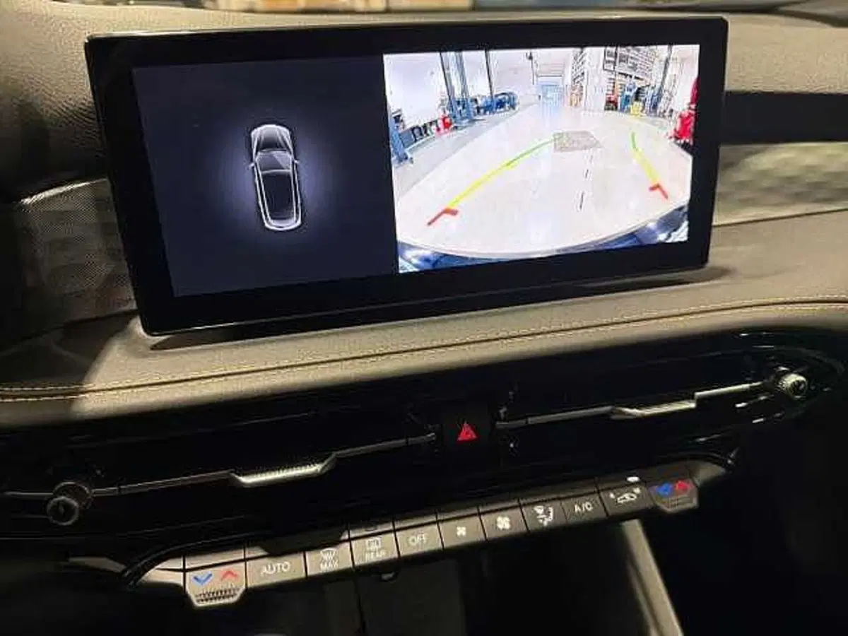 Alfa Romeo Tonale usata a Napoli (13)