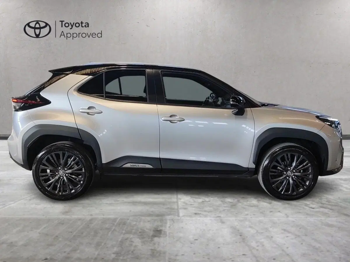 Toyota Yaris Cross usata a Milano (5)