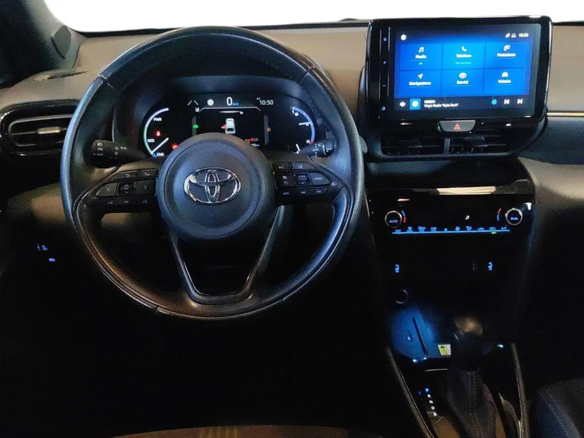 Toyota Yaris Cross usata a Milano (9)