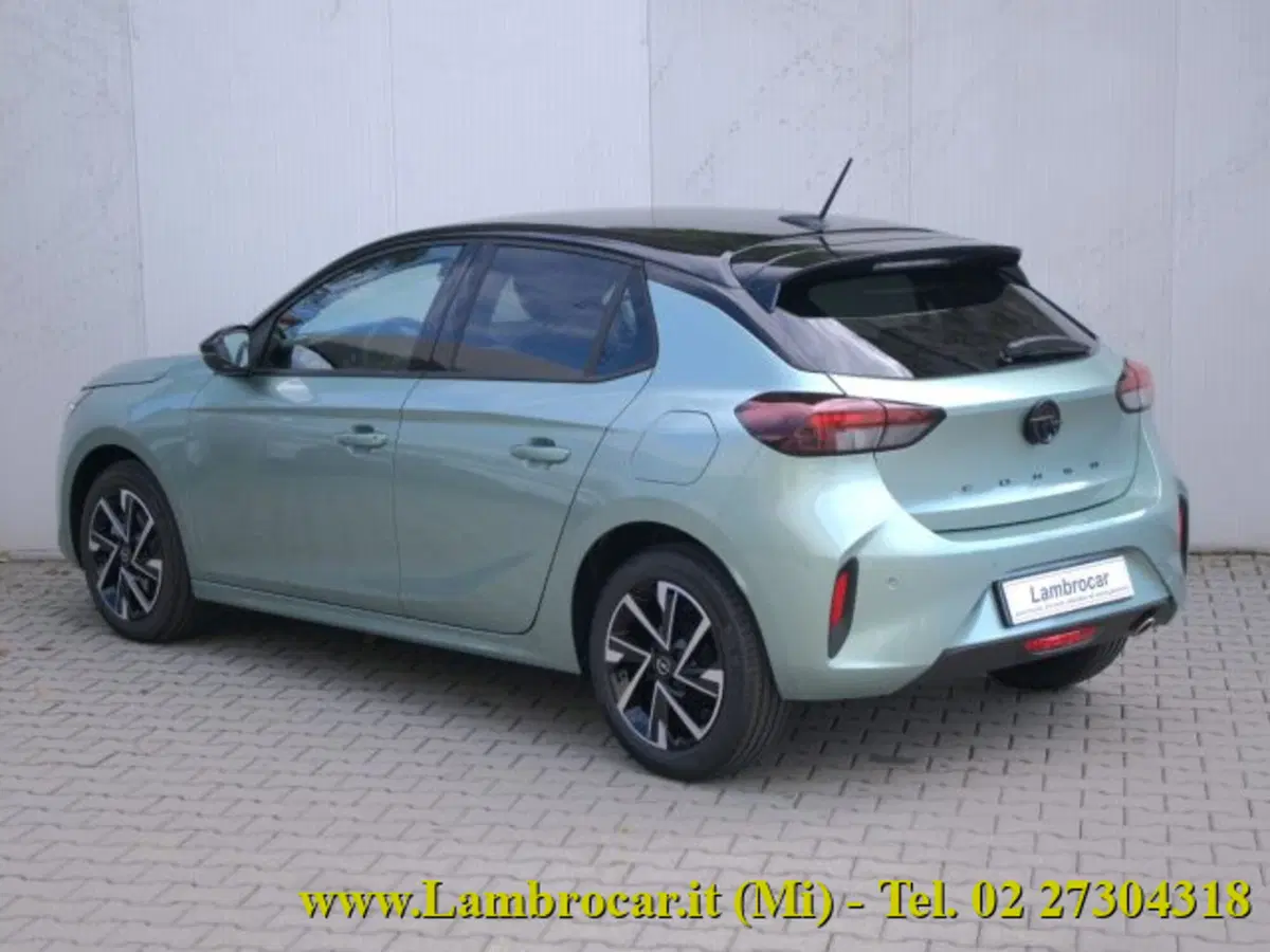 Opel Corsa nuova a Milano (15)