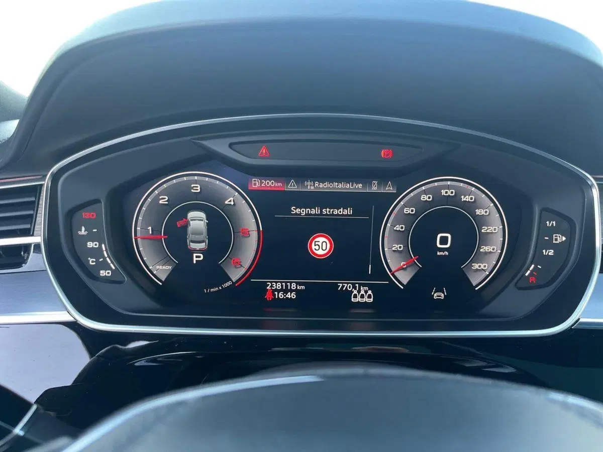 Audi A8 usata a Ferrara (10)