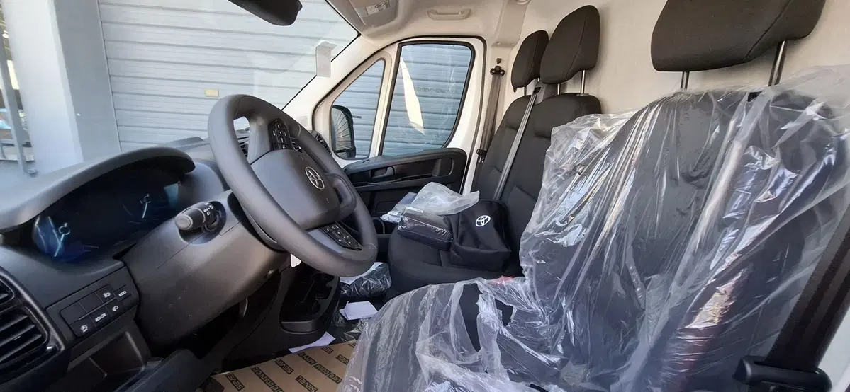 Toyota Proace Max Furgone nuova a Bologna (8)