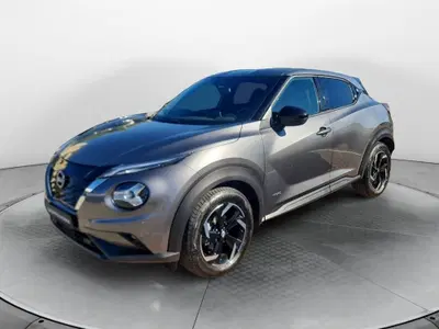 Nissan Juke 1.6 hev N-Connecta del 2024 usata a Bologna