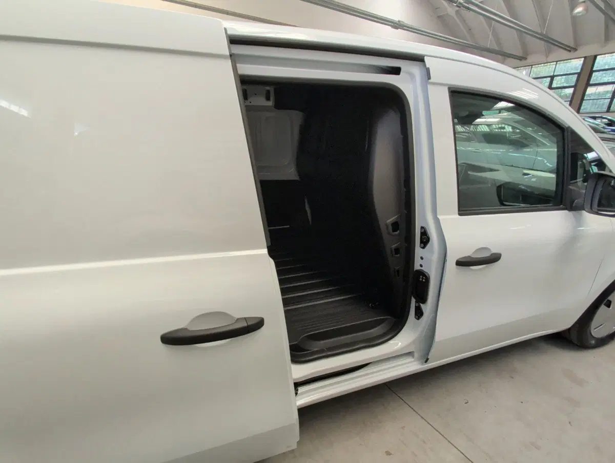 Nissan Townstar nuova a Bologna (5)