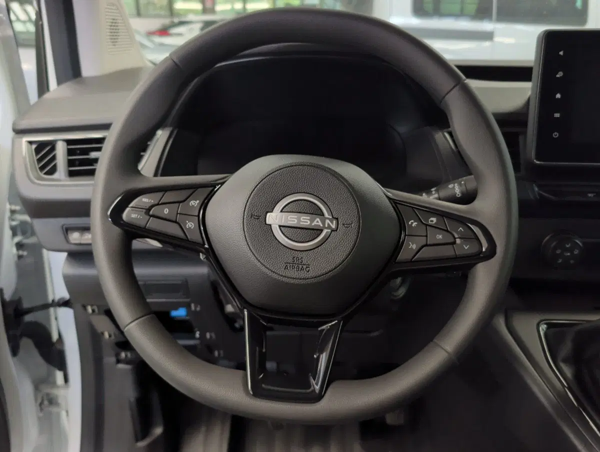 Nissan Townstar nuova a Bologna (7)