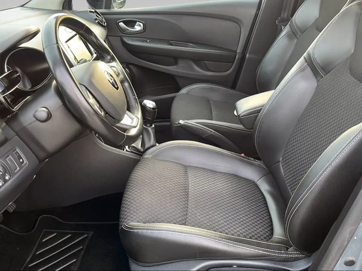 Renault Clio usata a Firenze (7)